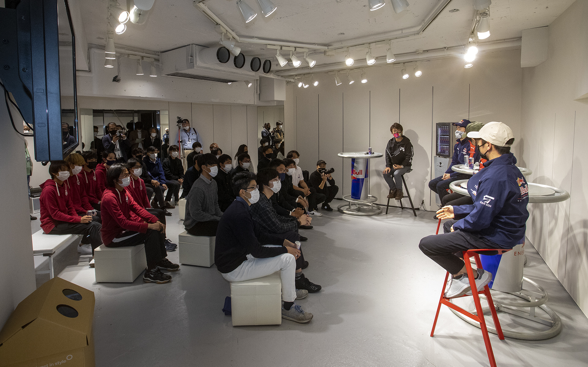 3名のゲストドライバーによるトークイベントも開催された