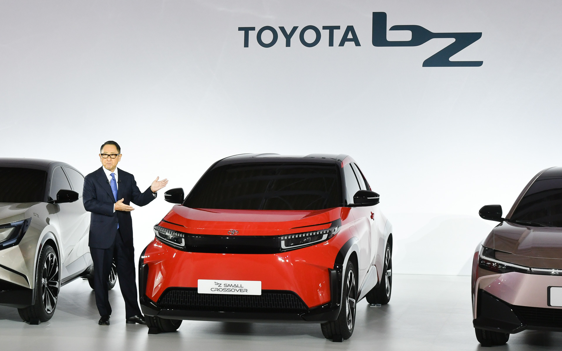 世界初公開のBEVをずらりと取りそろえたバッテリEV戦略発表会となった