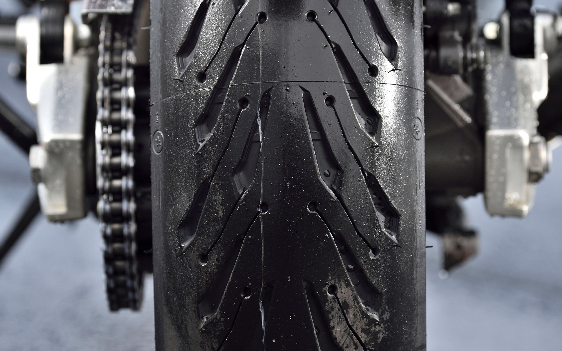 ROAD5 リア（回転方向↑）