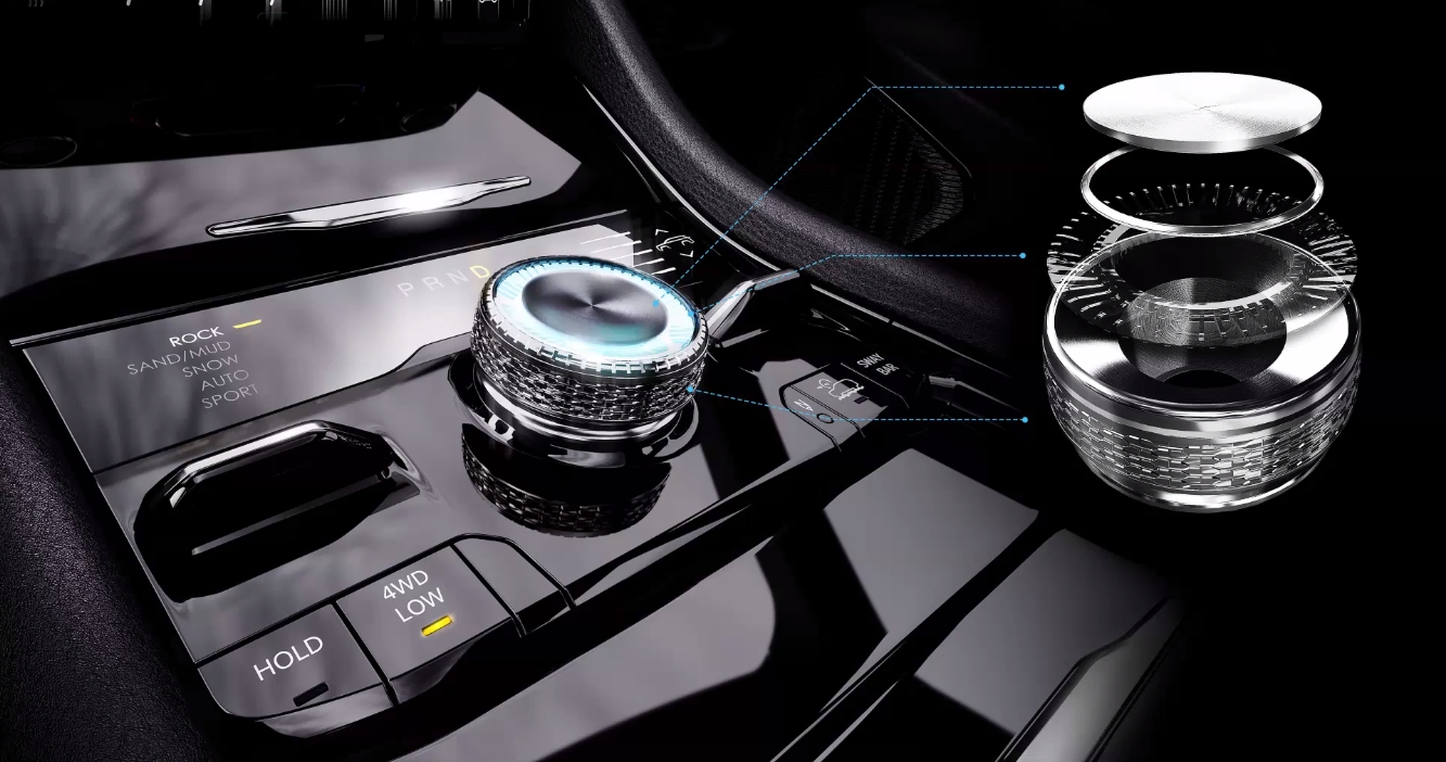 ロータリーシフターやエアサスペンションのパドルはSF映画に出てくるようなイメージ