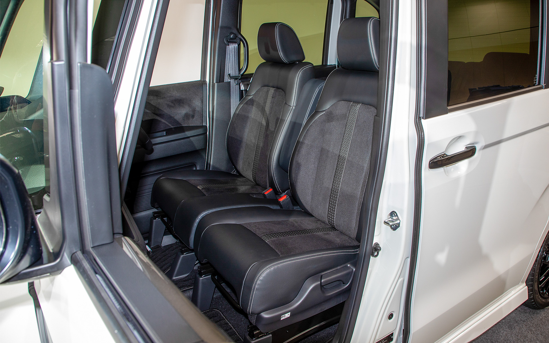 シートはN-BOX CustomのLターボモデルに標準装備のもの。STYLE＋ BLACKではNAエンジン搭載車にも採用している