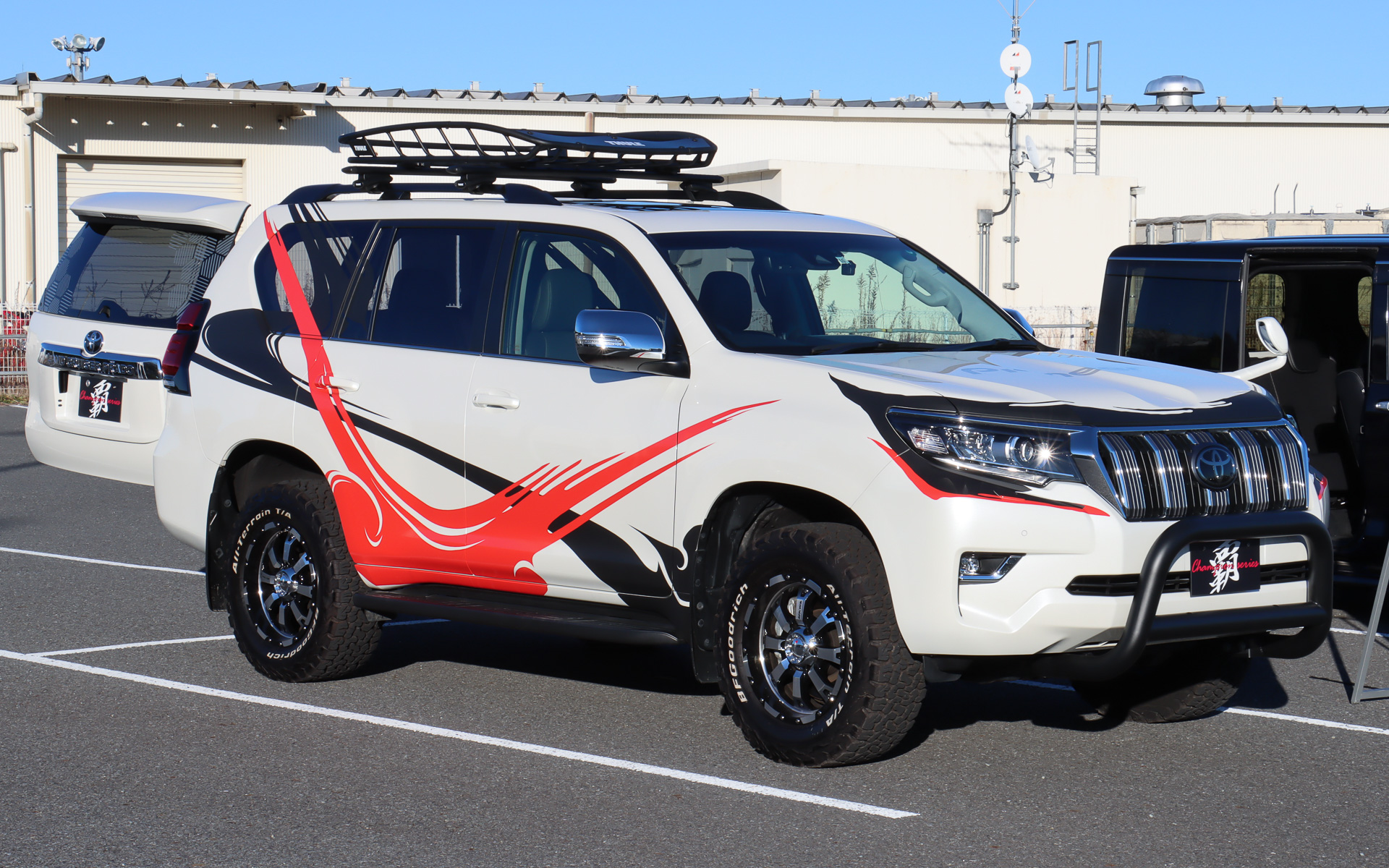 この車両では10月から販売を開始したユニットサブウーファー「TS-W312S4」をリアのラゲッジスペースに搭載