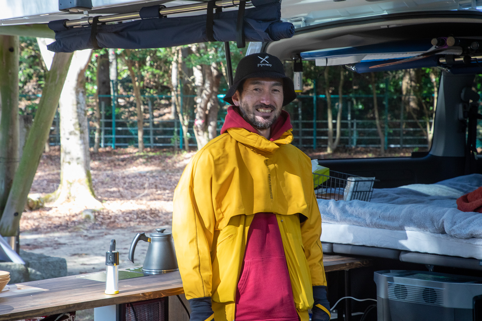 ADVANTUREにて行なうアクティビティは4つ。1つはキャラバンを使った車中泊。インストラクターは車中泊歴36年でcardrobe!という趣味のためのクルマを販売する自動車販売会社の代表、田島直哉氏が務めた