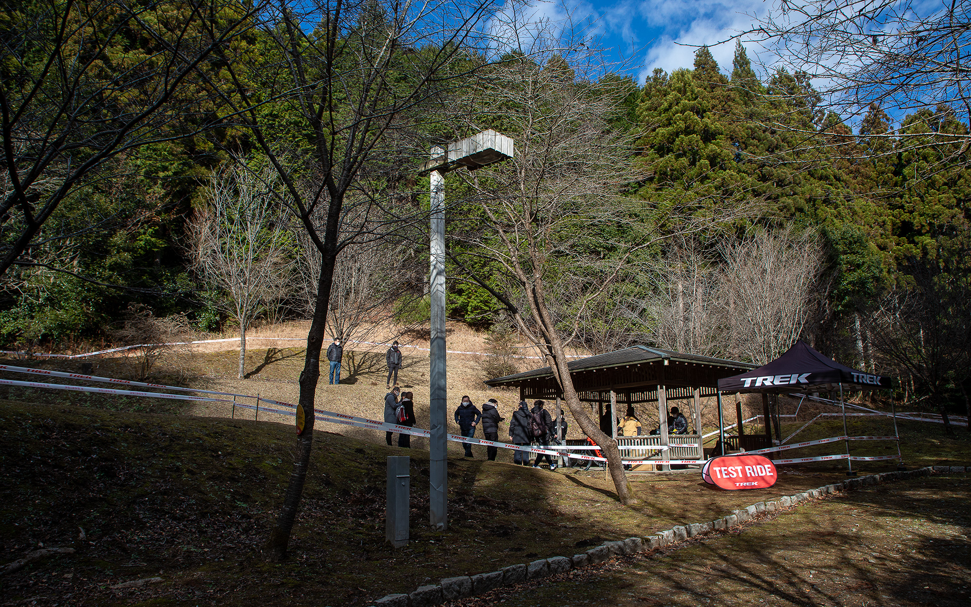 トレイルライドでは、トレック・ジャパンはeMTBを用意。起伏のある特設コースでの走行体験を提供した