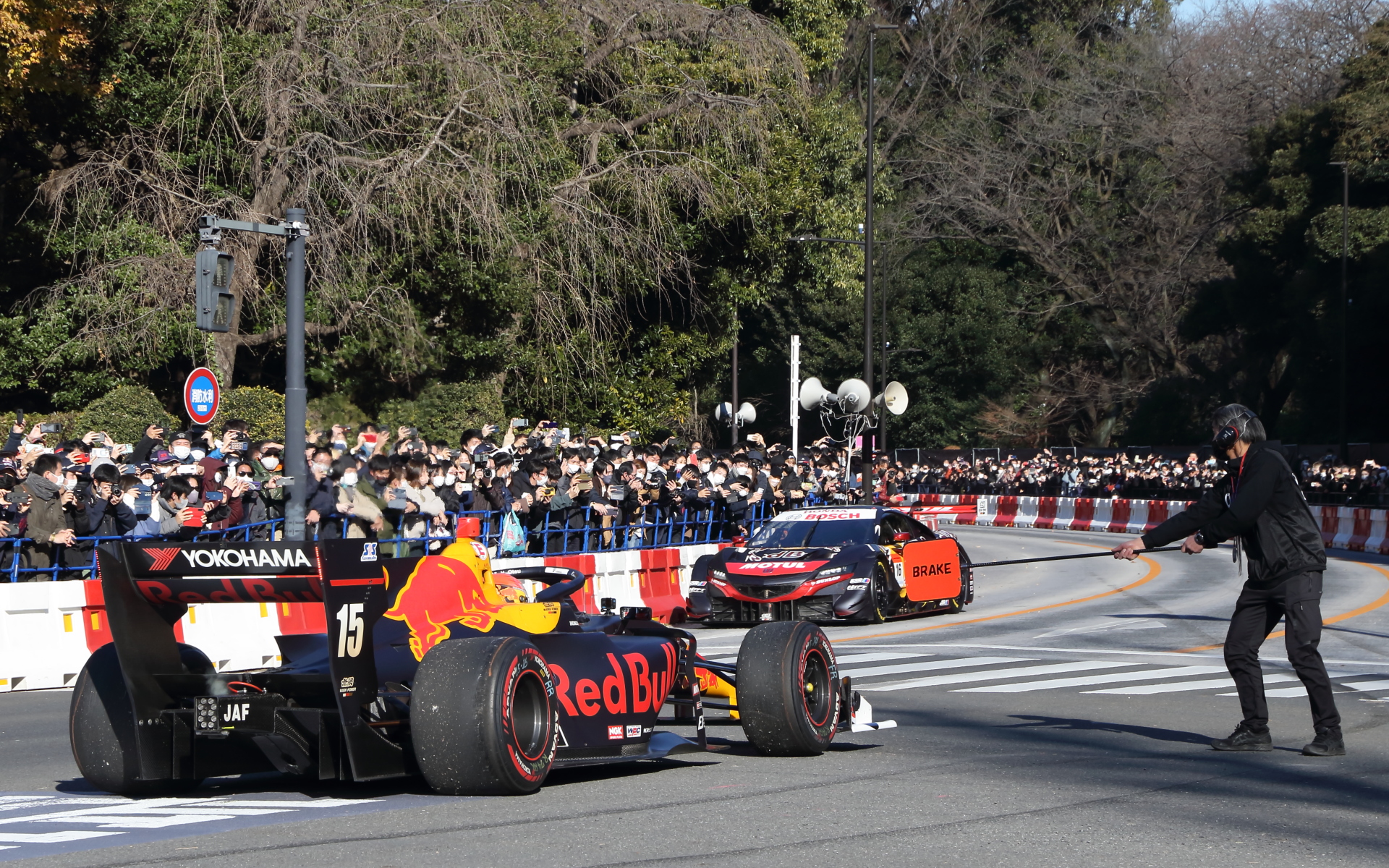 本番のレースでは決して見ることのできないカテゴリーの違うマシンの共演はイベントならでは