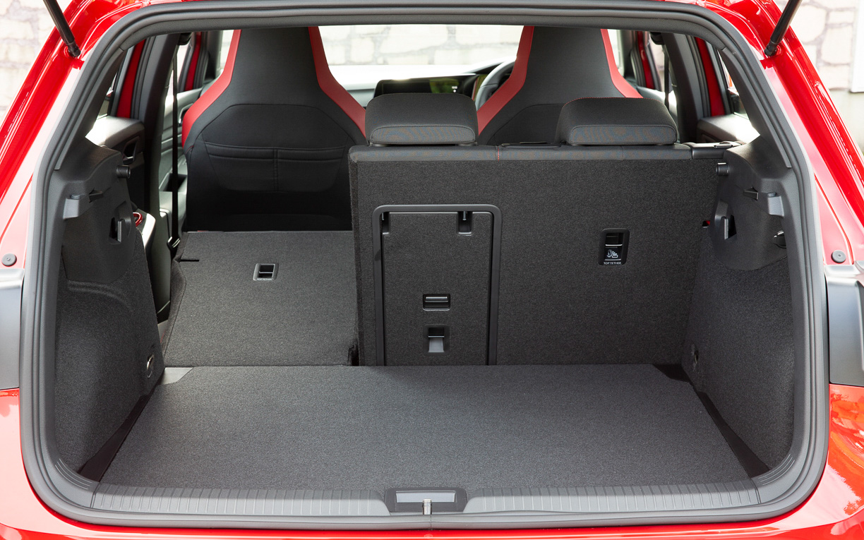 ラゲッジスペースのレイアウト