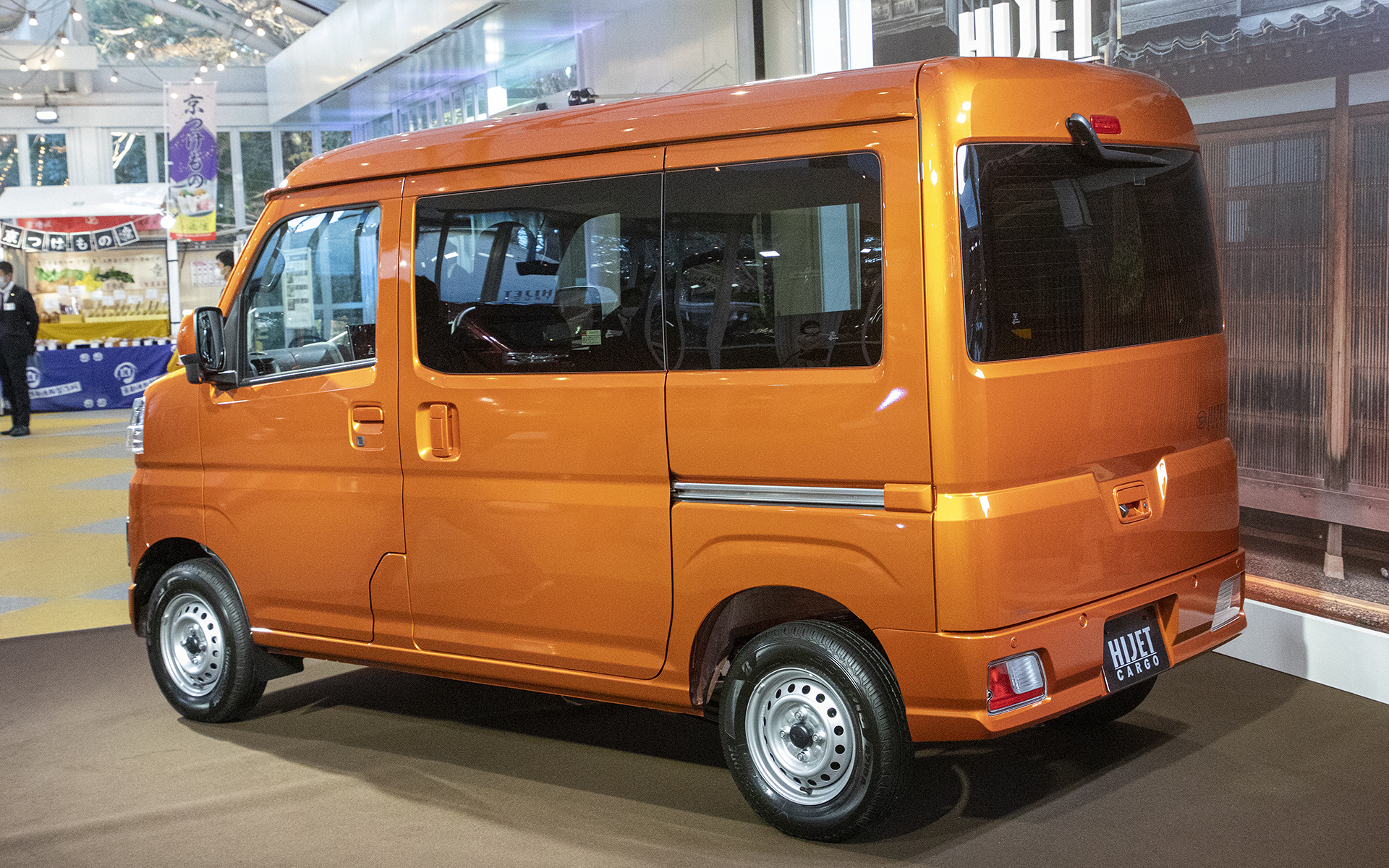 車体のスクエア化によりクラス最大の積載スペースを実現している