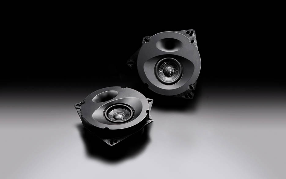 ソニックデザイン スピーカーパッケージ「SF-AQUA111M」 フロント専用（ハイグレードモデル）　価格：7万9200円（取付工賃別）