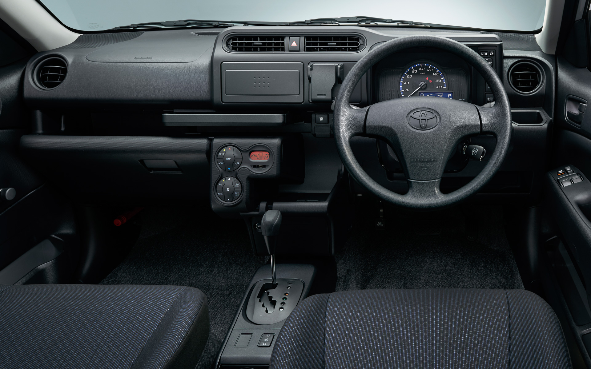 プロボックス GX（オプション装着車）の運手席まわり