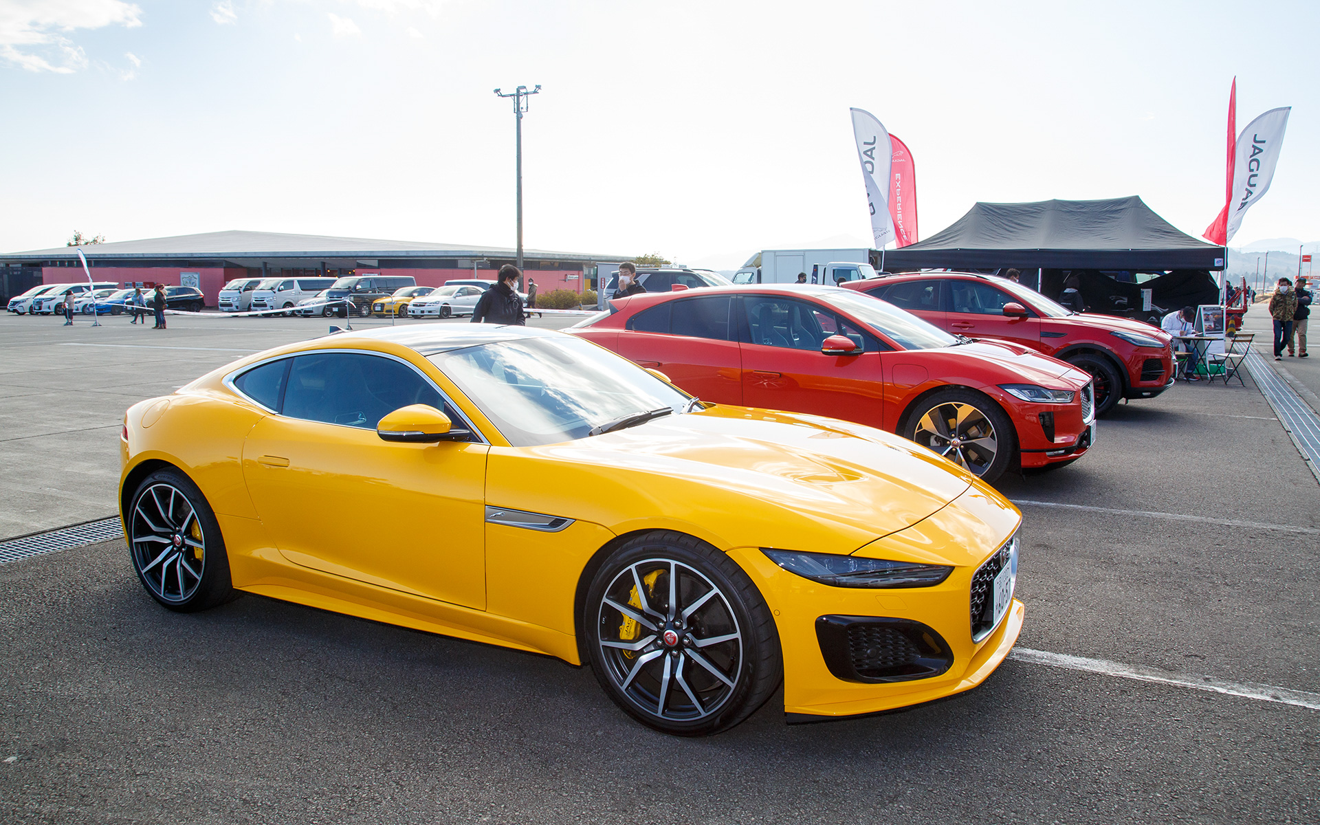 ジャガー最新モデルの試乗体験コーナー