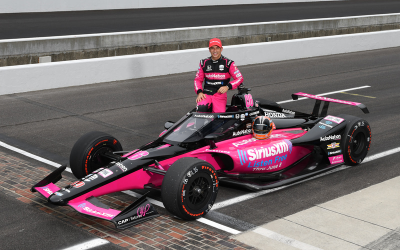 インディ500を制したエリオ・カストロネベス選手（ダラーラ・ホンダ）