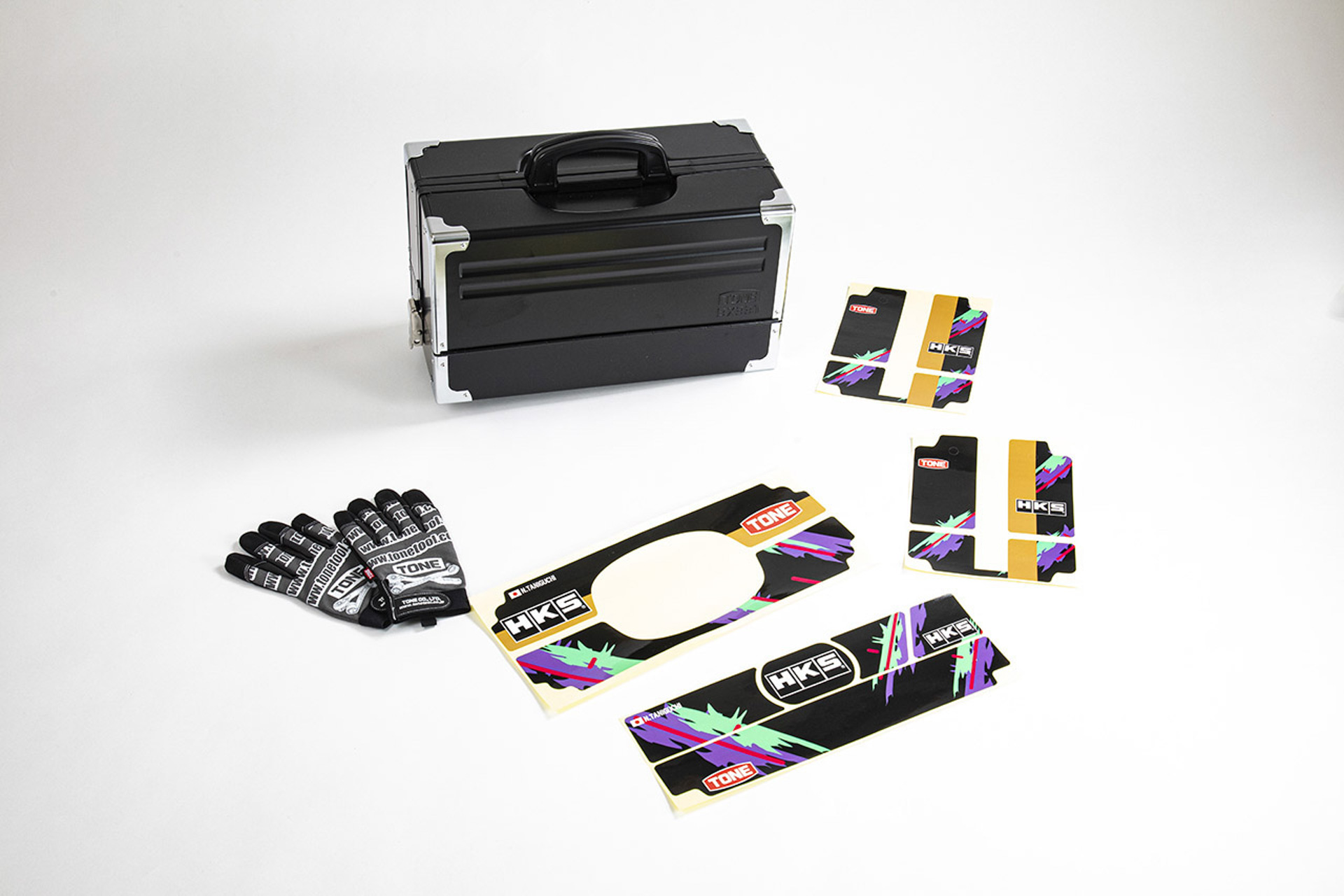 NOBバージョン：7万4800円（名入れあり：7万9800円）