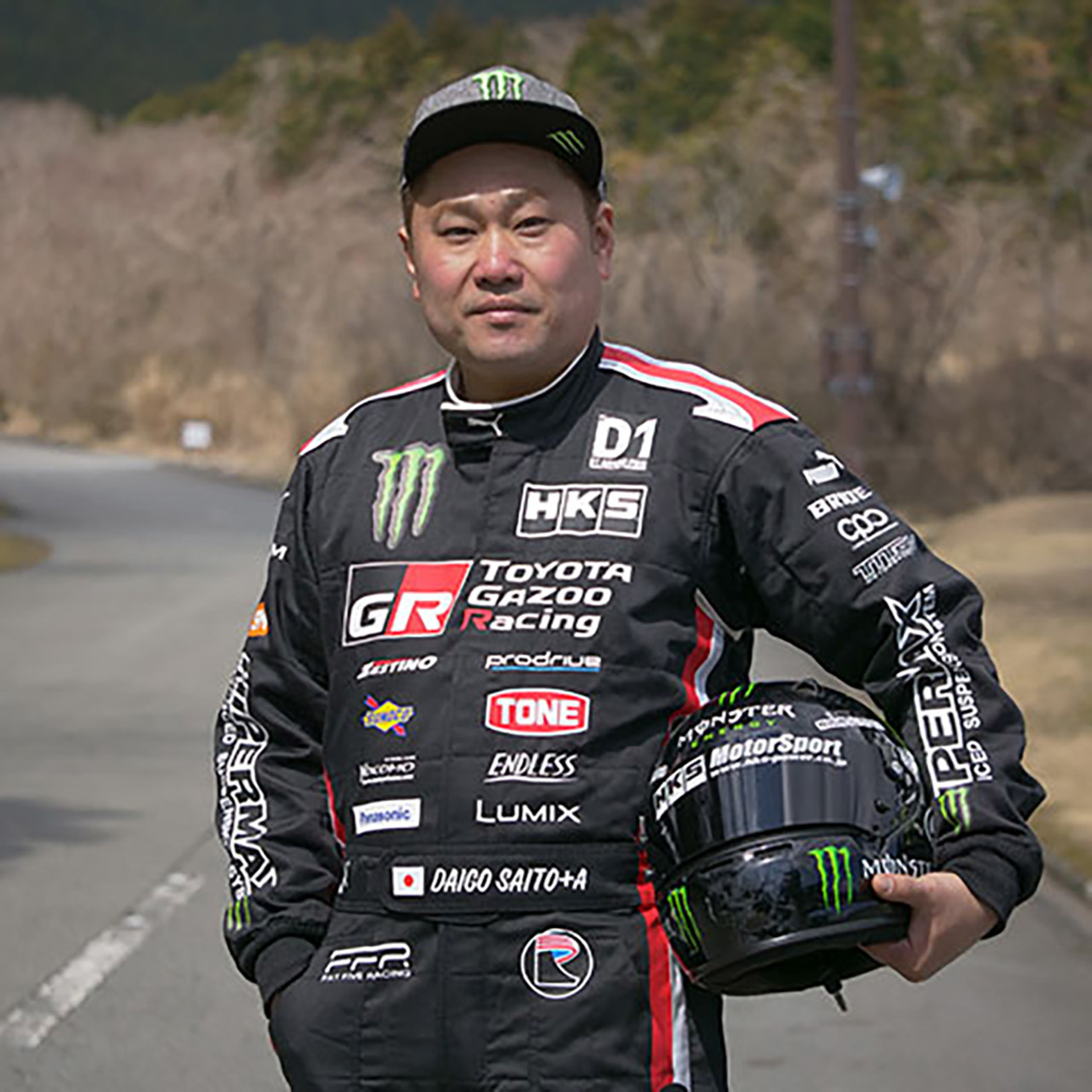 斎藤太吾バージョン：7万4800円（名入れあり：7万9800円）