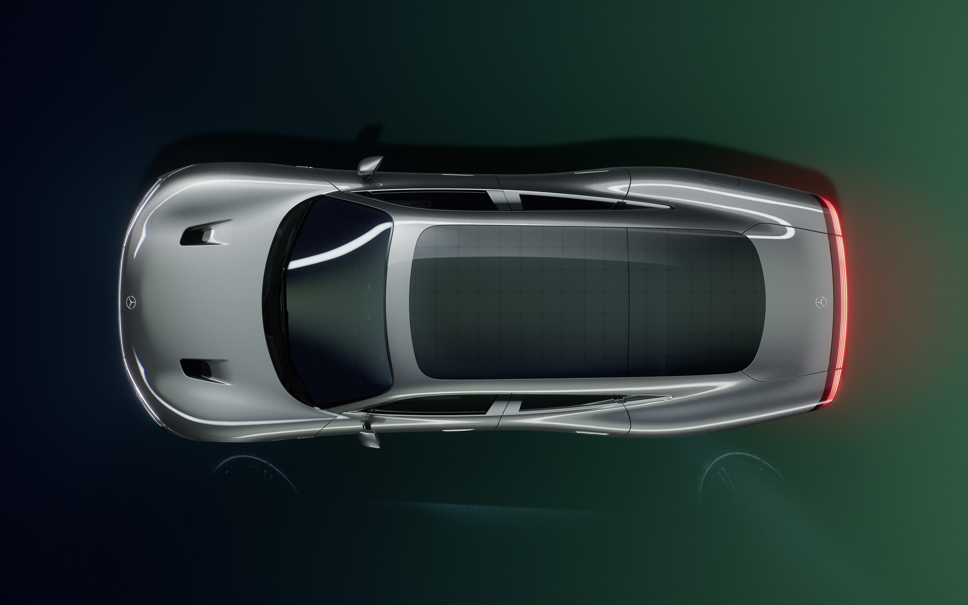 ルーフにはソーラーパネルが搭載される