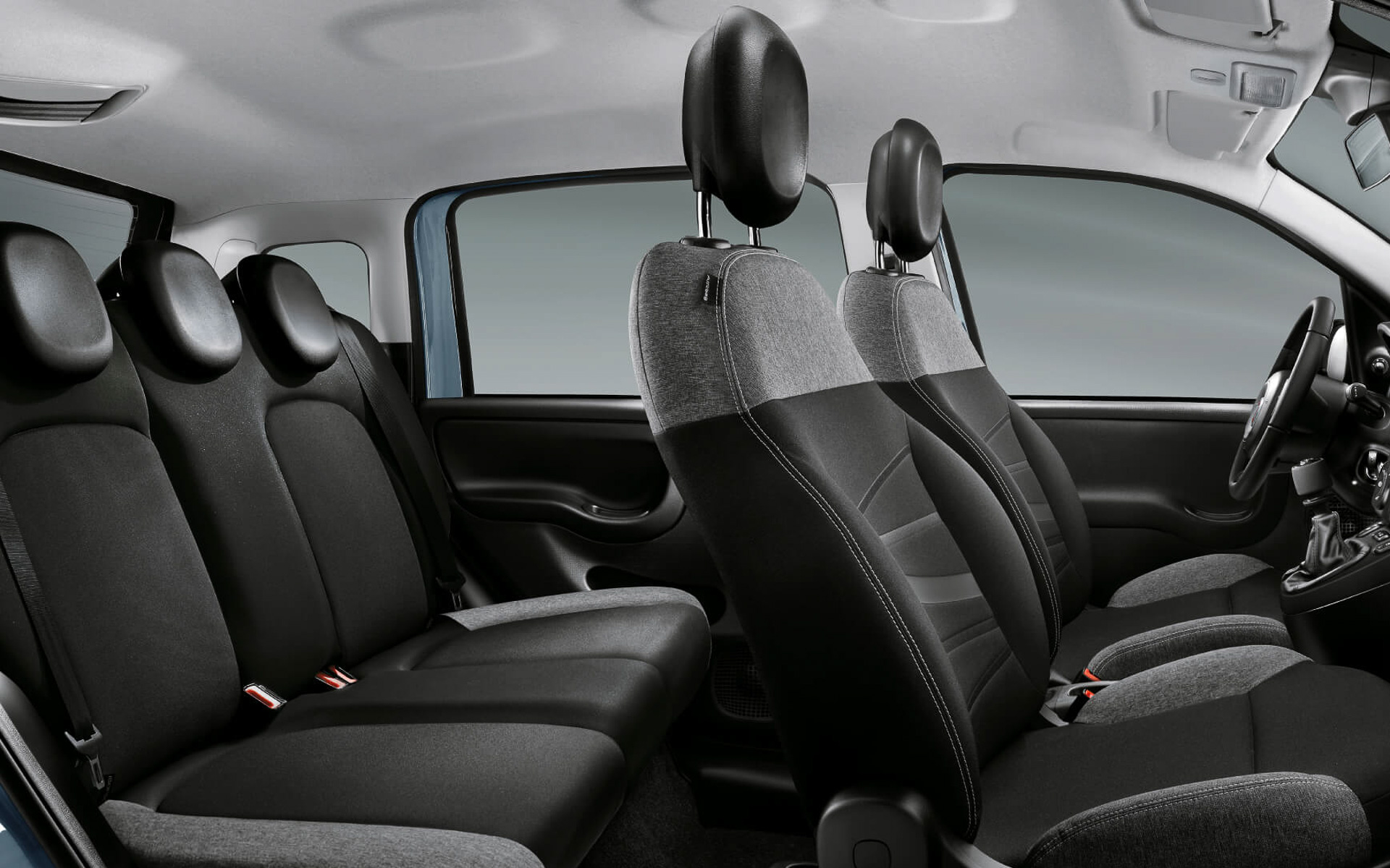 専用デザインのファブリックシートを採用