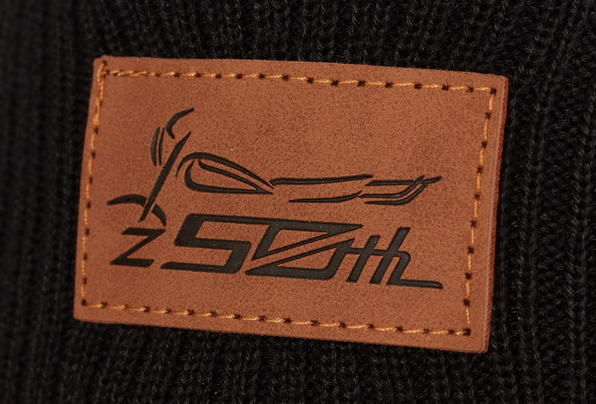 「Z 50th Anniversary アイテム」として、現在、Z生誕50周年を記念したオリジナルアイテムを数量限定で企画。詳細は後日発表される