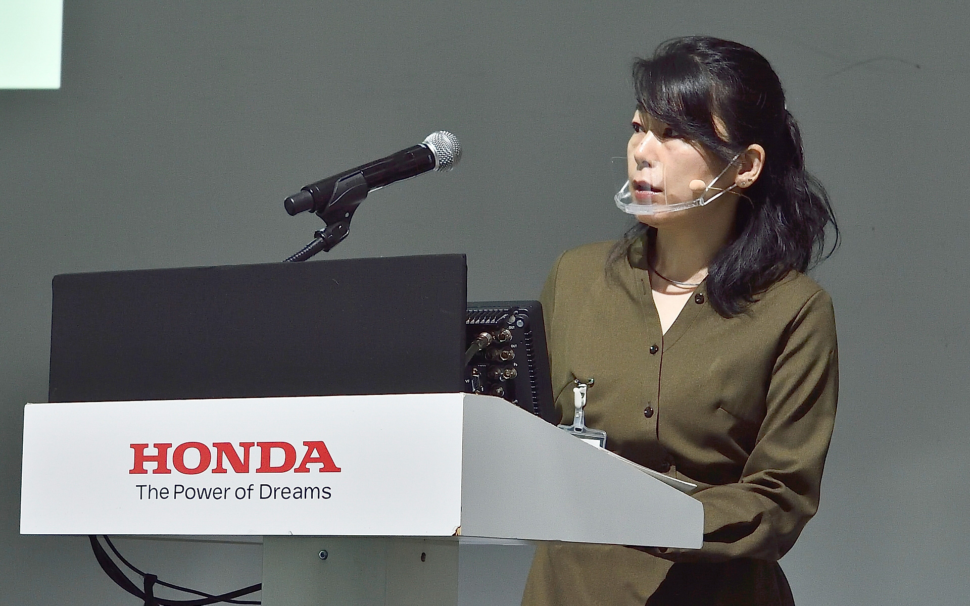 株式会社本田技術研究所 デザインセンター CMF（カラー・マテリアル・フィニッシュ）デザイン担当 唐見麻由香氏