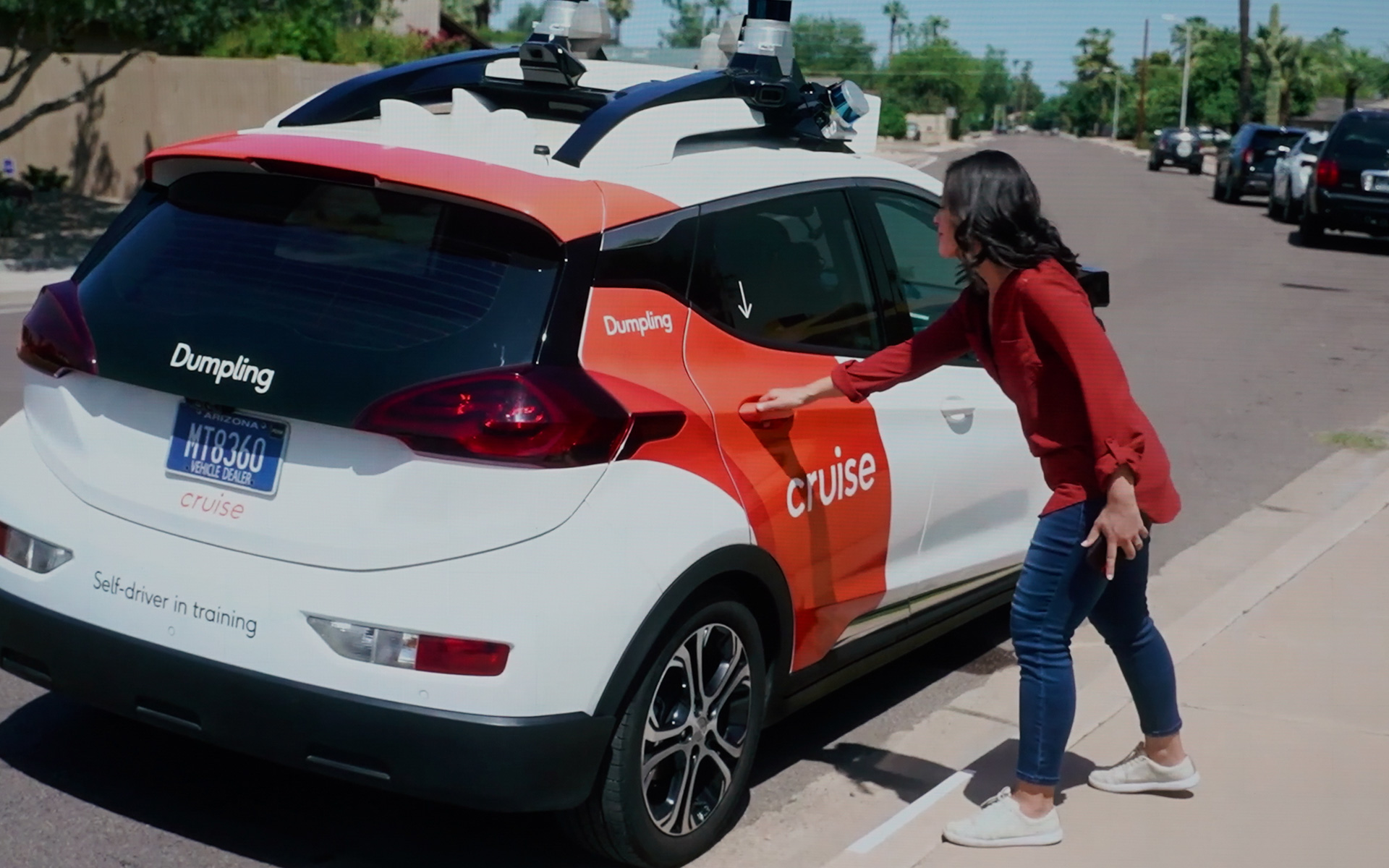 ウォールマートは顧客への配送に自動運転のEVを利用