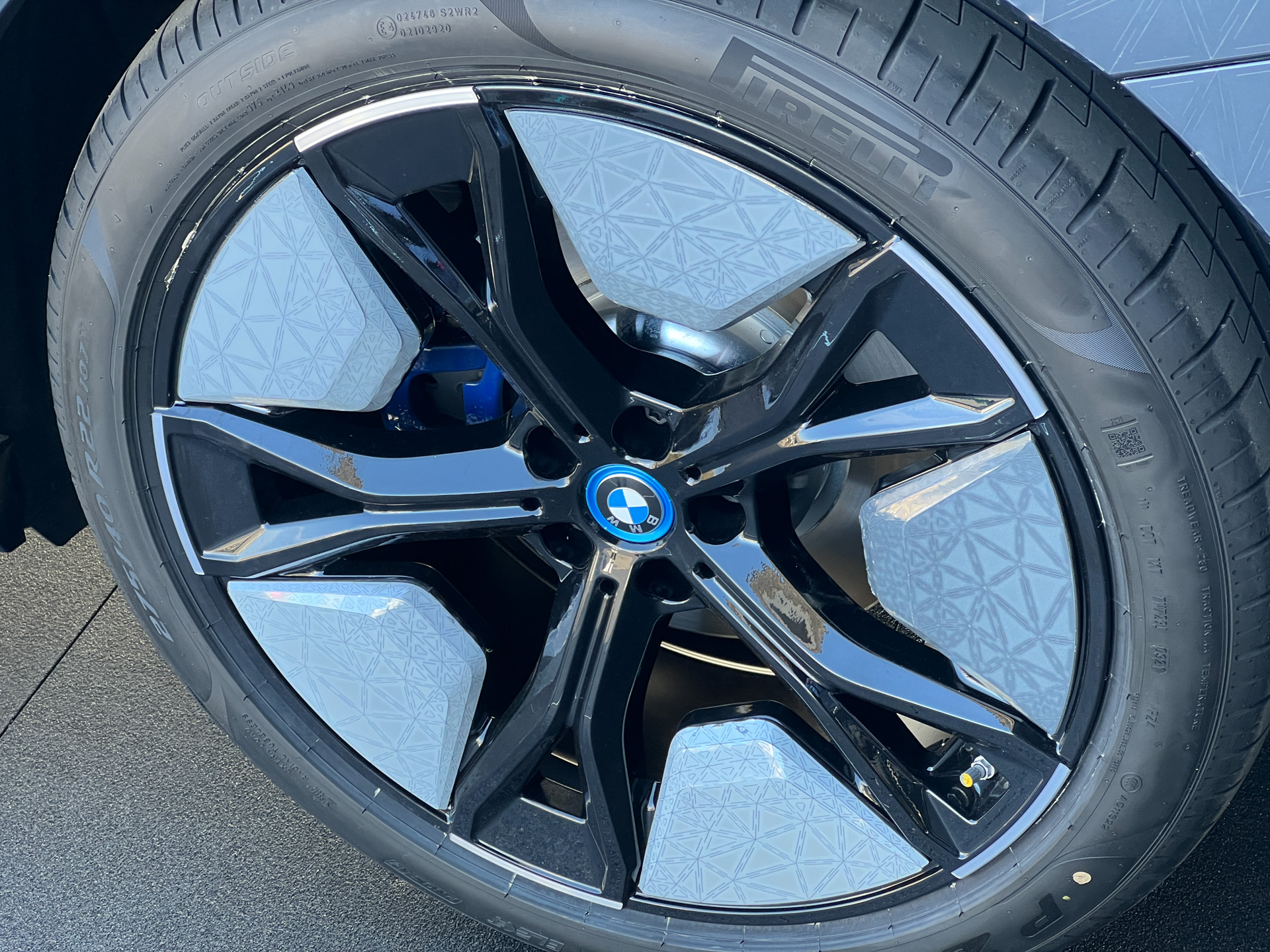 ホイールカバーにもつけられていた