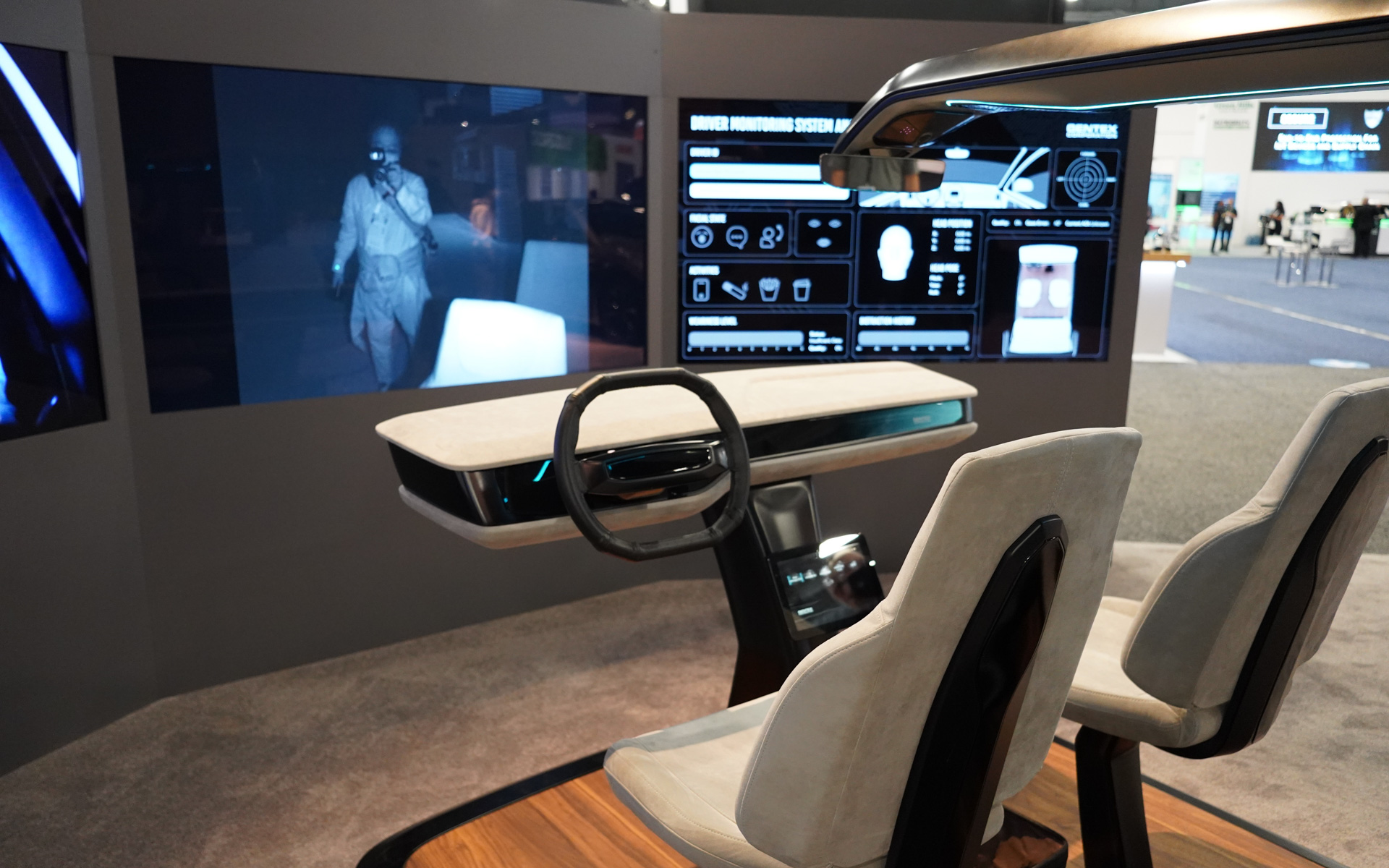 ジェンテックスの「ドライバー＆キャビンモニタリングシステム」