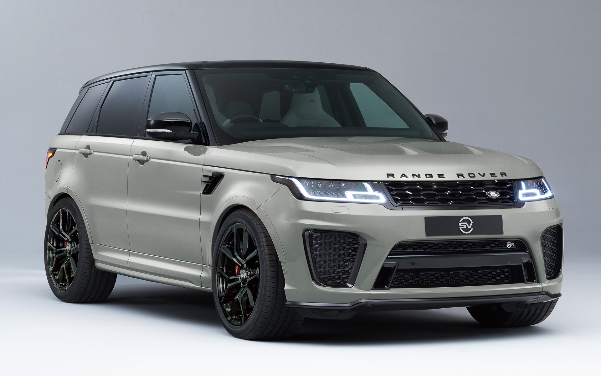 ボディカラー：SV BESPOKEグレイ