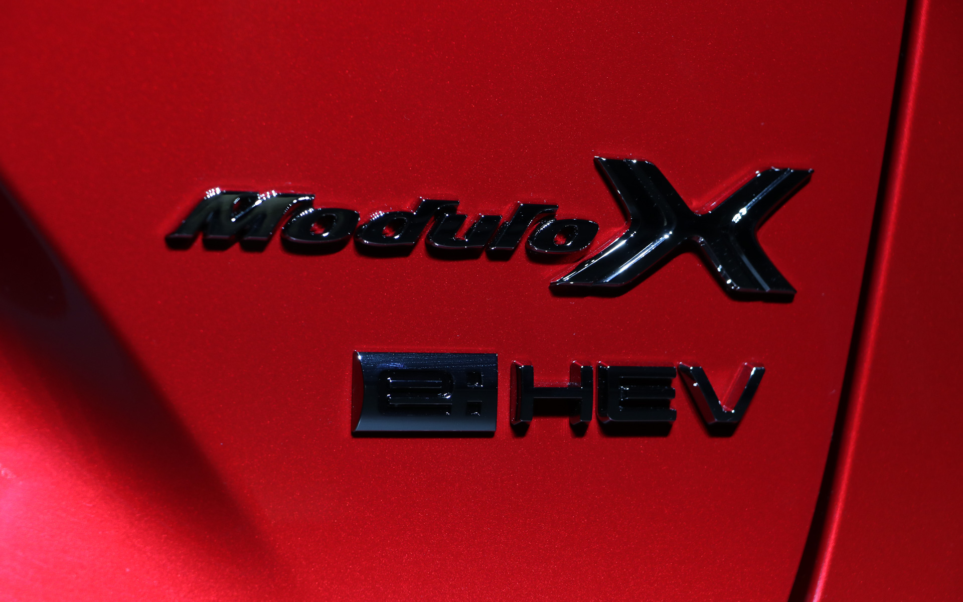 法規を遵守すること、社内の規定に沿うこと、整備性も考慮することなど、性能を出しつつ守らなければならない部分も多い。ただ、そういうことがあるから「やりがいがあり力が入る」ともいう。Modulo Xは「匠」と表現される技術者が作りあげるところに特別な魅力を感じる