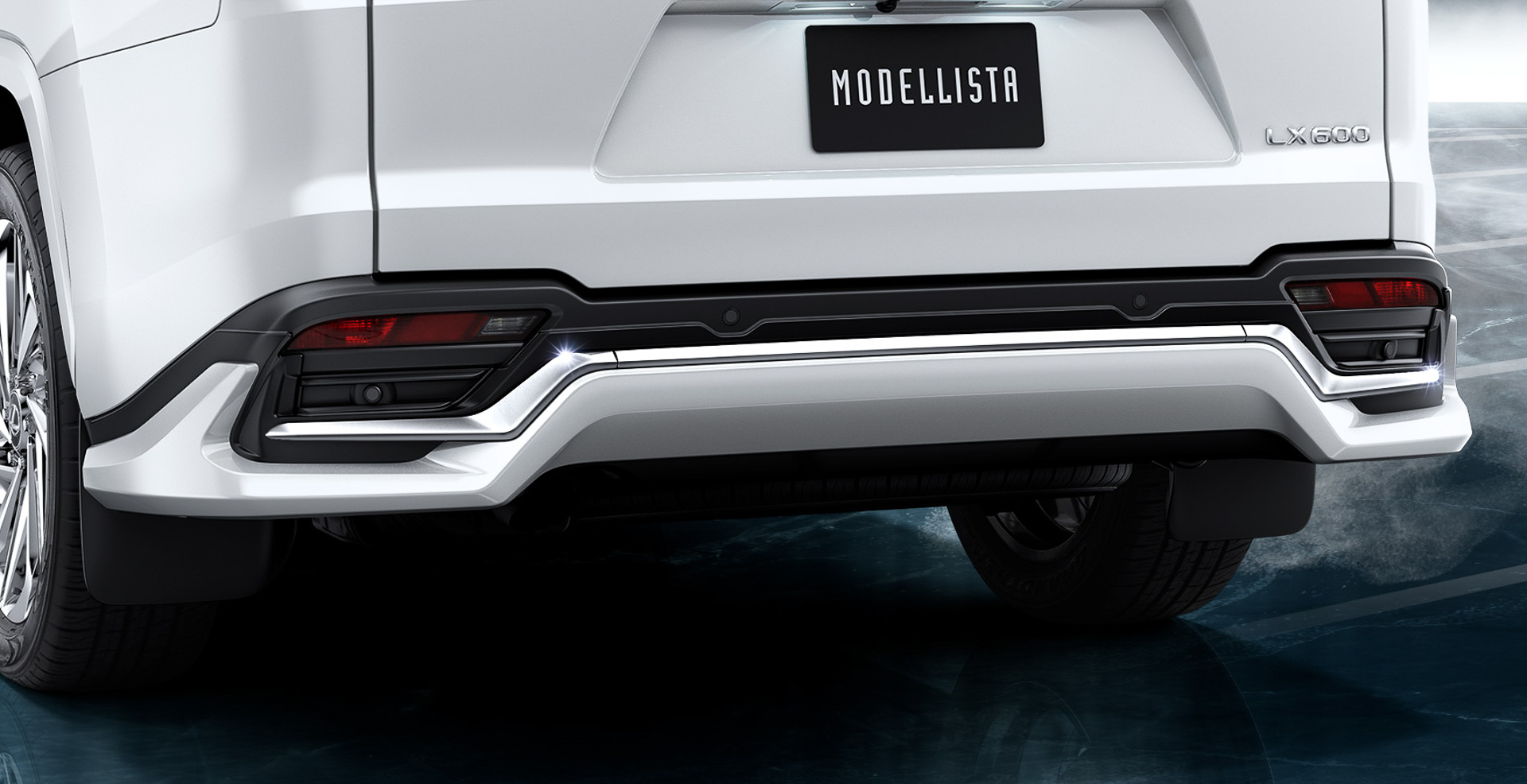 リアスカート　単品価格は塗装済が18万1500円、素地が17万500円