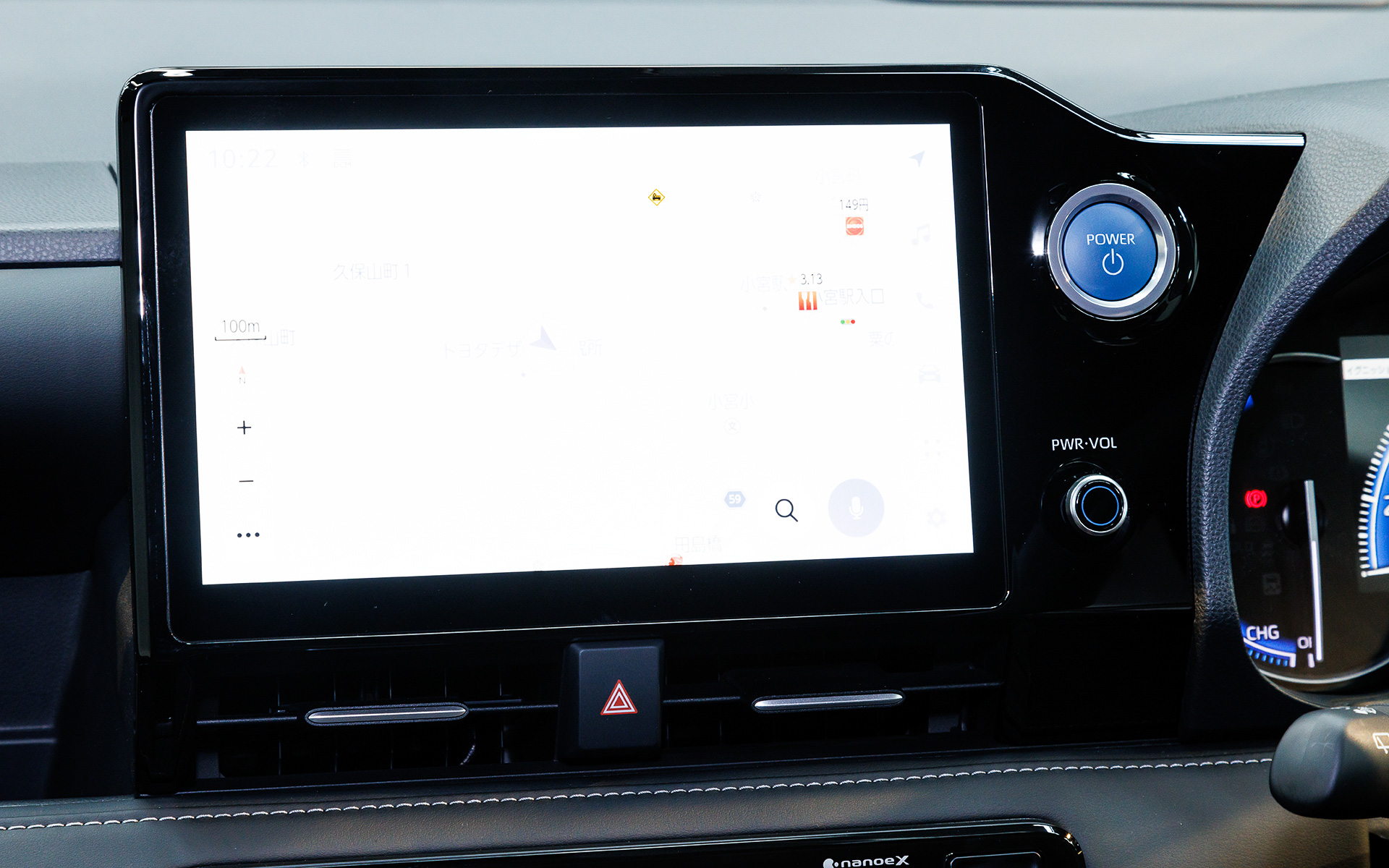 ディスプレイオーディオ（コネクティッドナビ対応）Plusは10インチのディスプレイを搭載