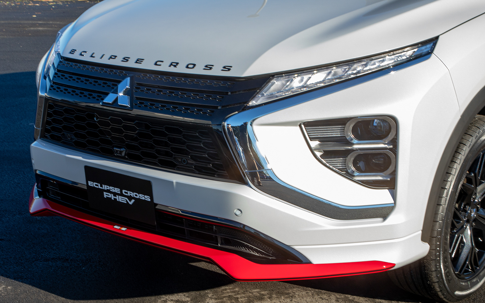 フロントアンダーガーニッシュ（参考出品）