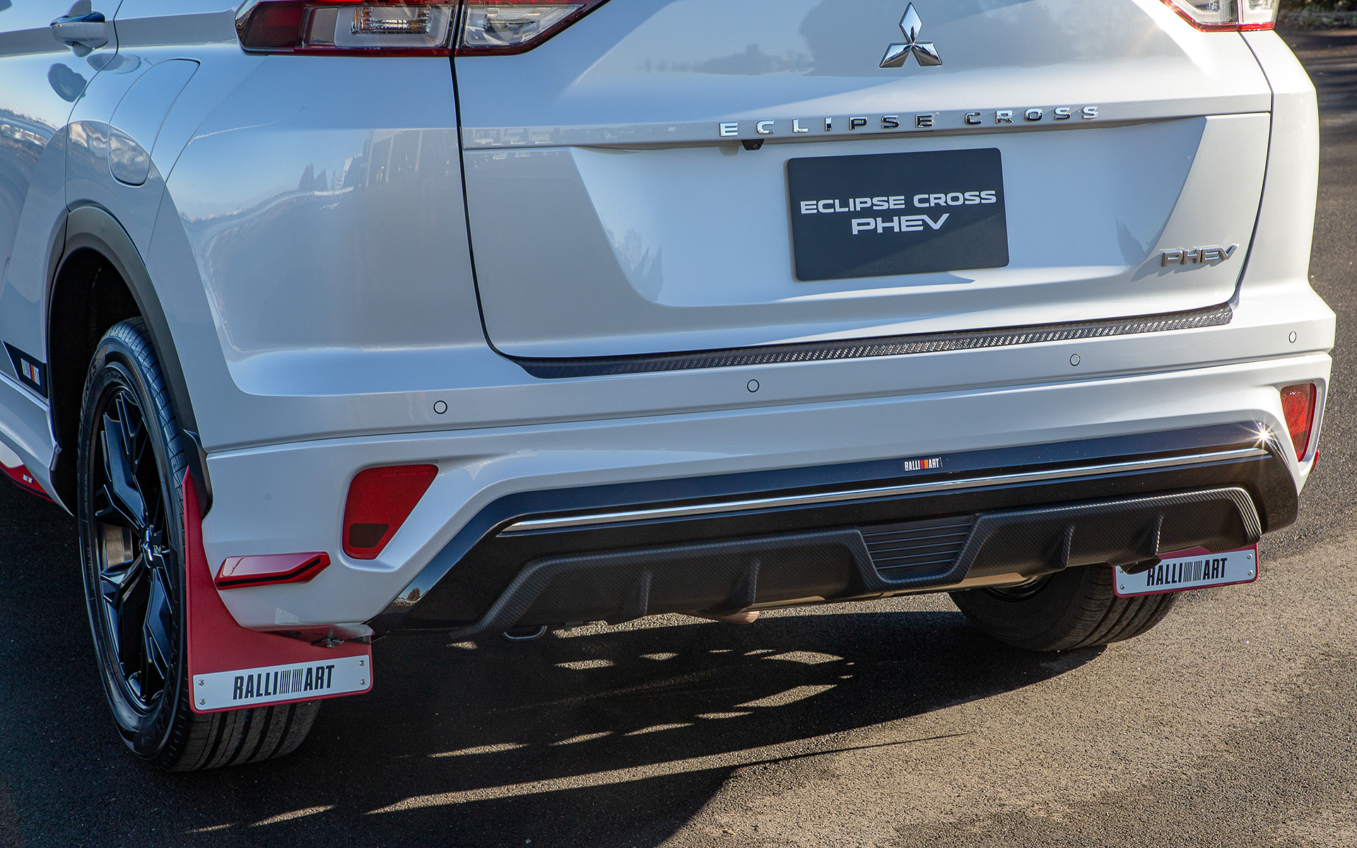 リアアンダーガーニッシュ（参考出品）