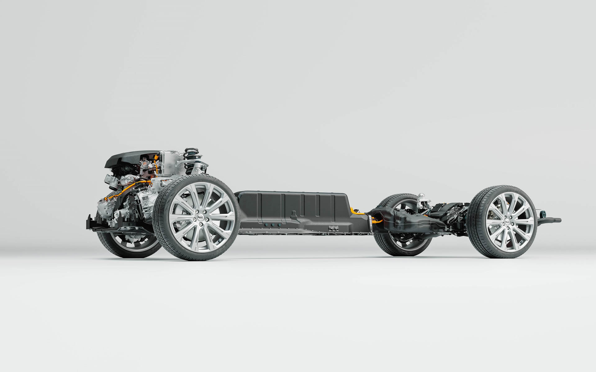 エンジン、モーター、バッテリのすべてを一新