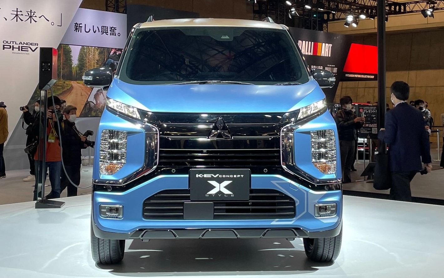 新型軽自動車のコンセプトカー「K-EV concept X Style」