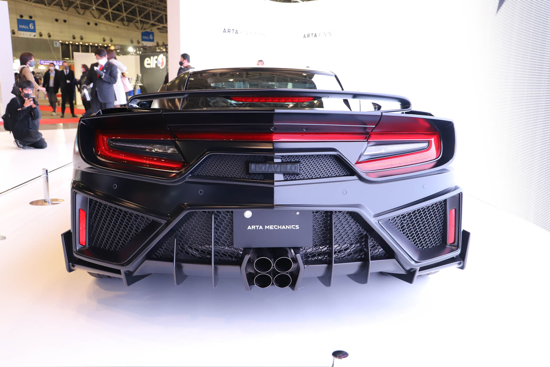 本田技研工業「NSX」をベースに、ハンドメイドで仕上げられるカスタムカーがリカヴェロ