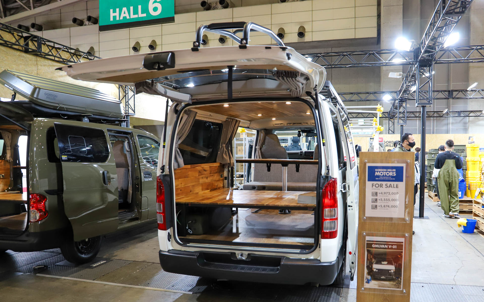 GORDON MILLER MOTORSの車両を展示