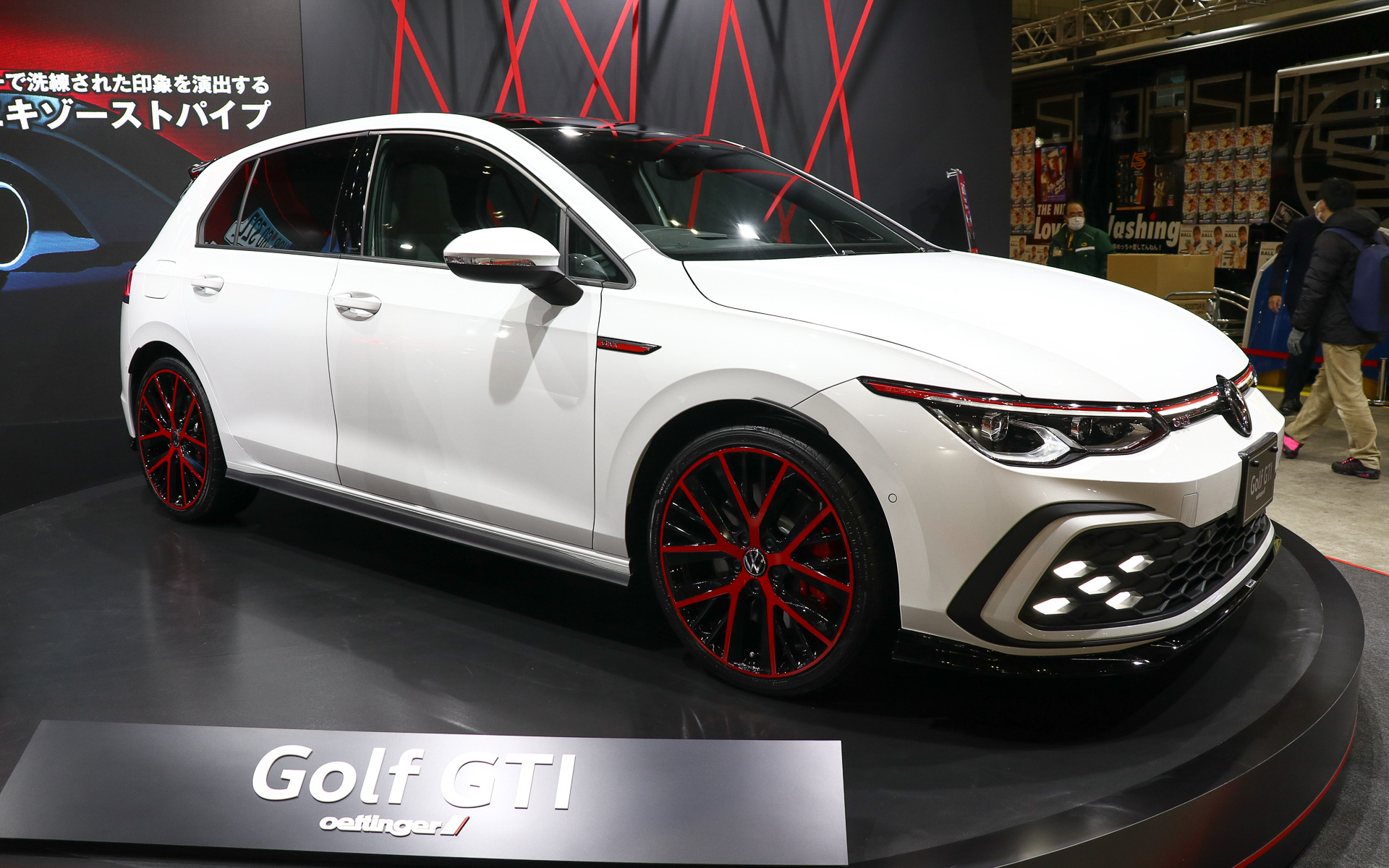 前後にエッティンガーのパーツを装着