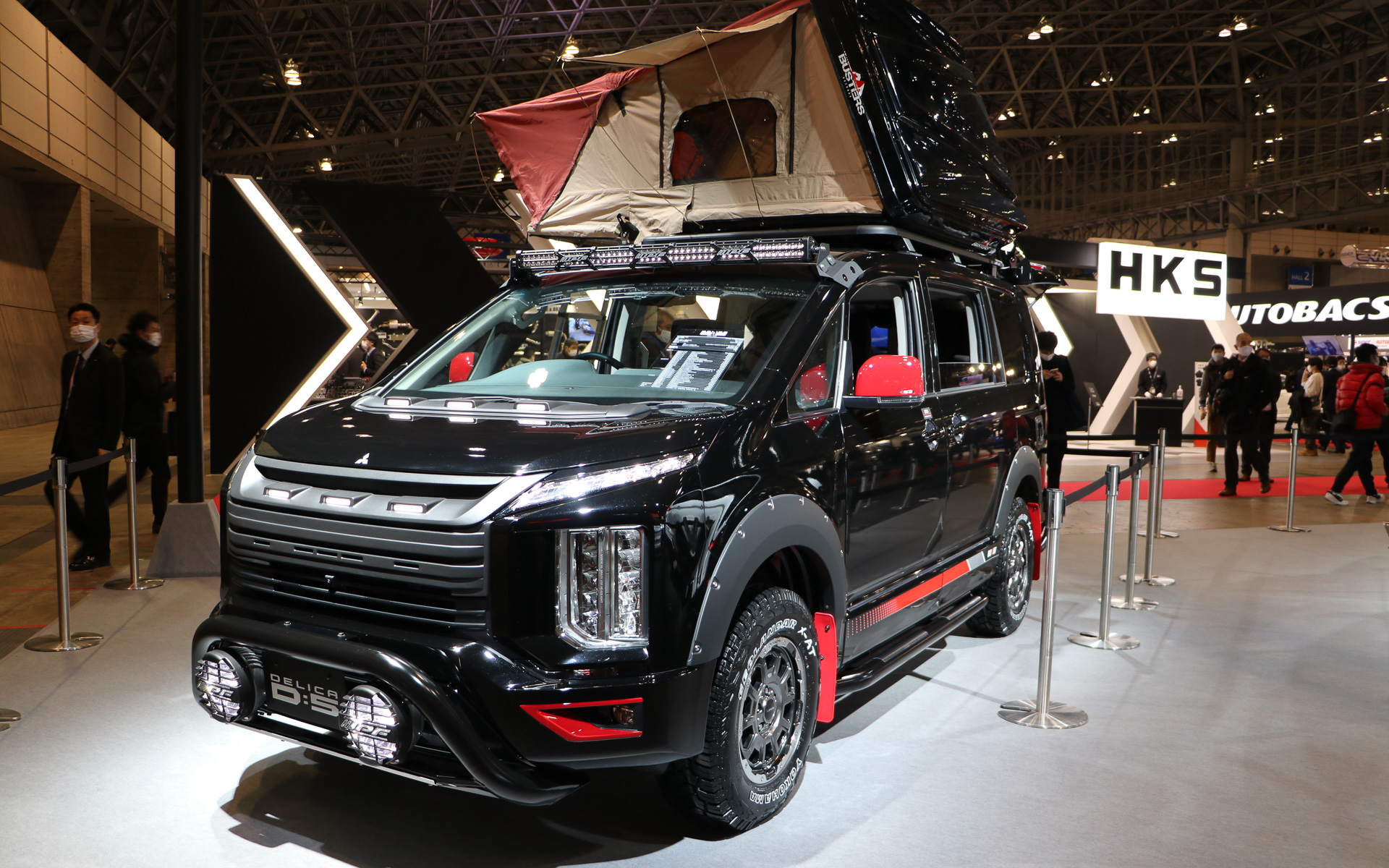 東京オートサロン2022の三菱自動車ブースに展示されているデリカD：5 Tough×Tough