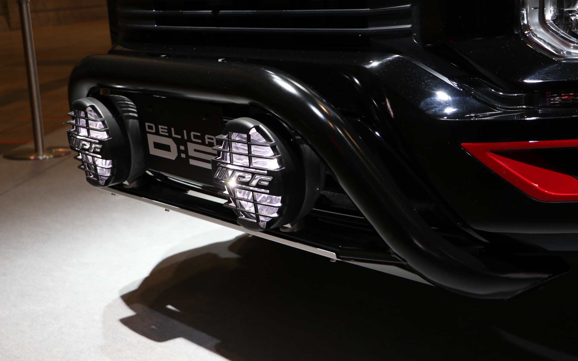 ロードハウスのランプステー「フジヤマ プレミアム」とIPFのフォグライトを装着