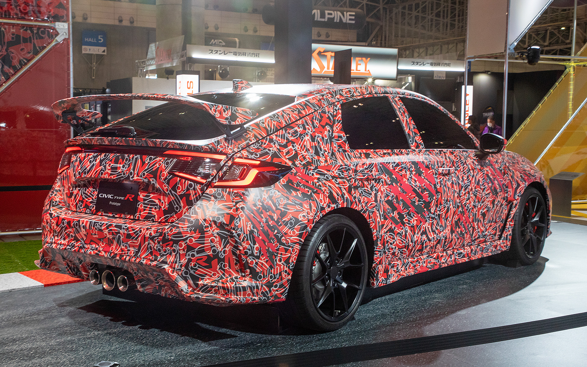 シビックTYPE Rをオートサロン限定展示