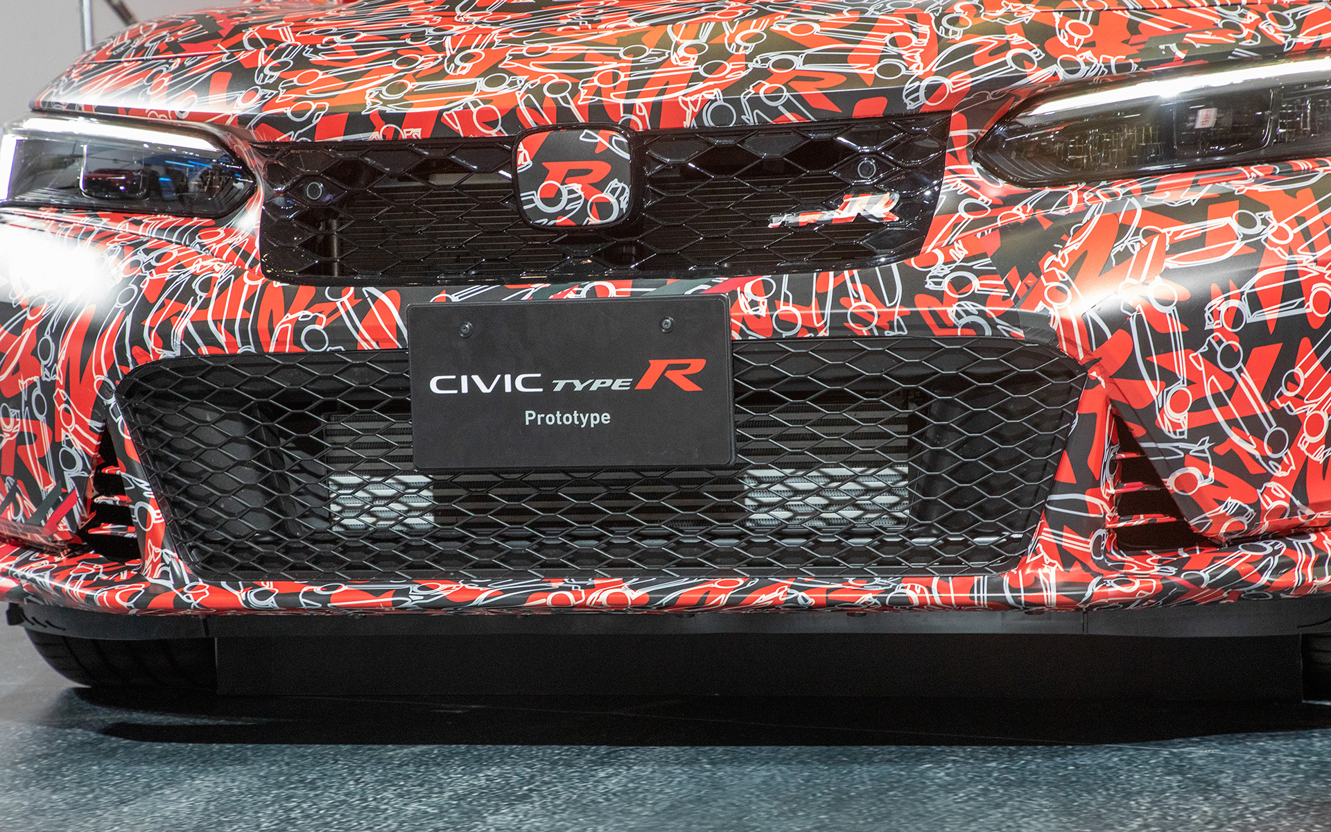 シビックTYPE Rのフロントまわり