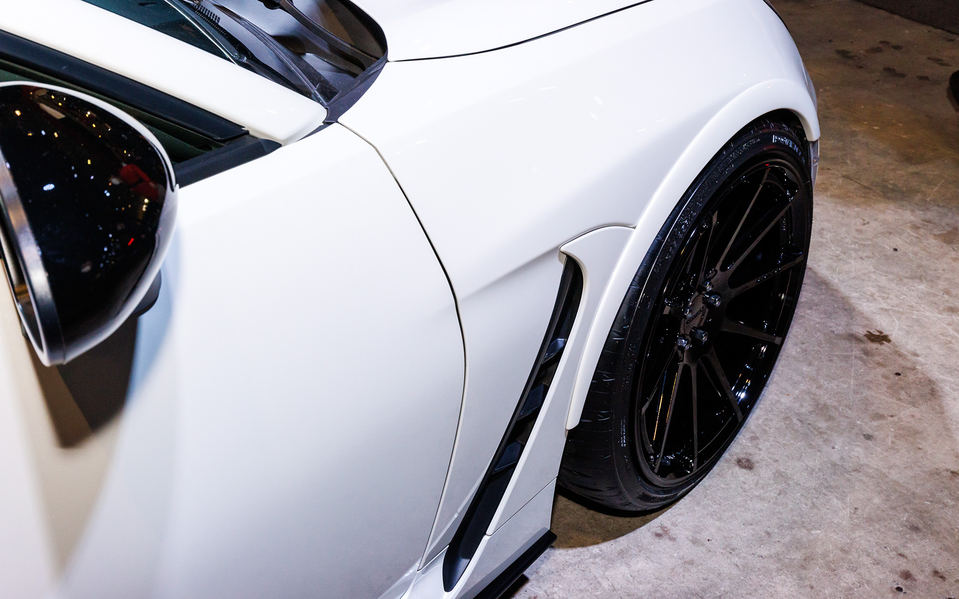 フロントオーバーフェンダー。リア用もある