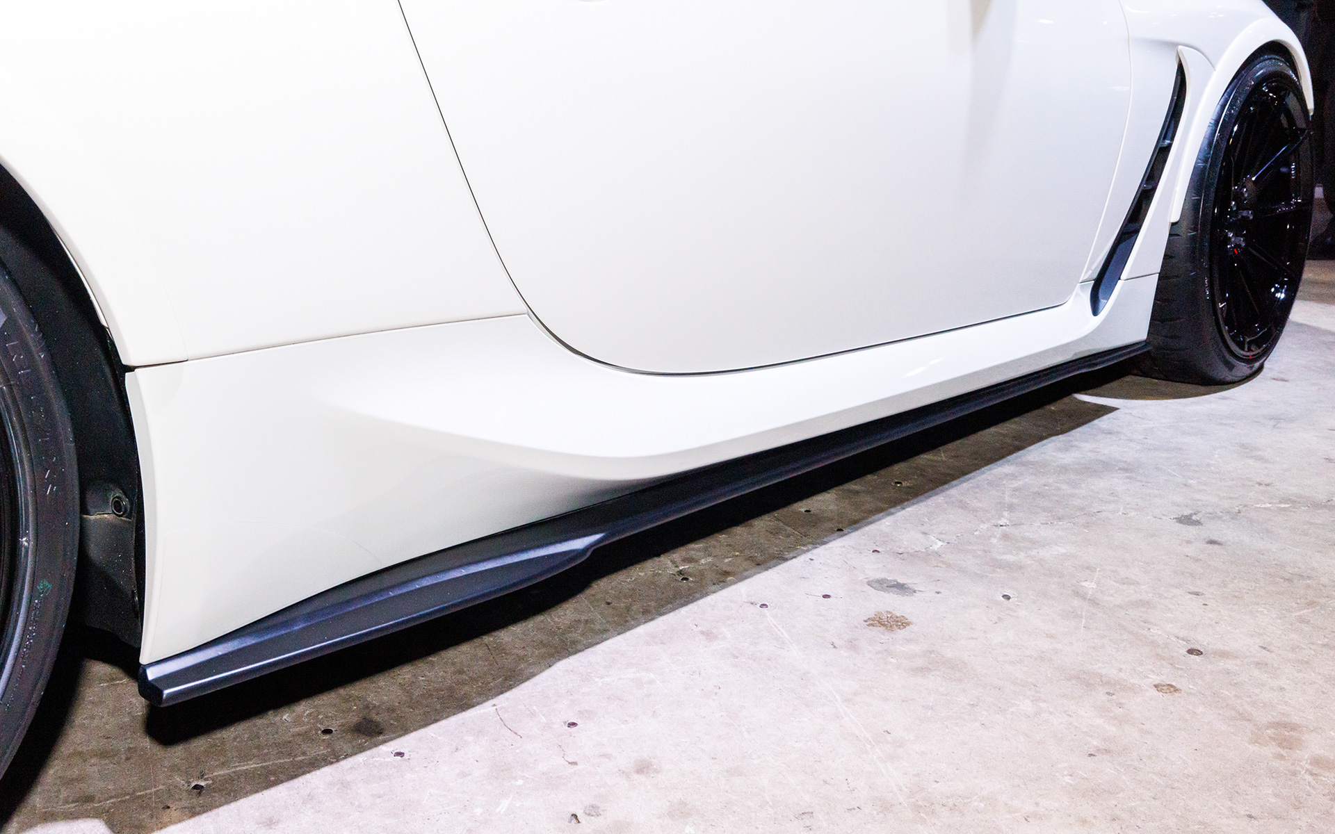 サイドディフューザー