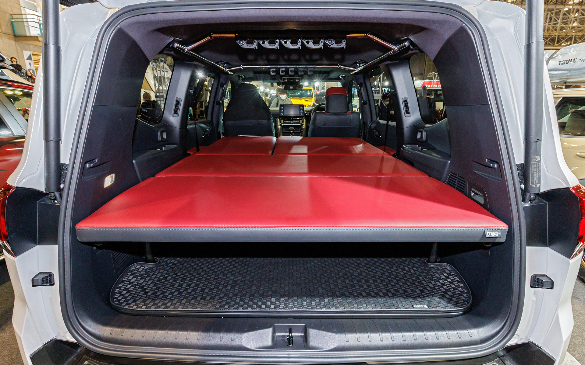 ESベッドシステムを展開してフルベッドにした状態