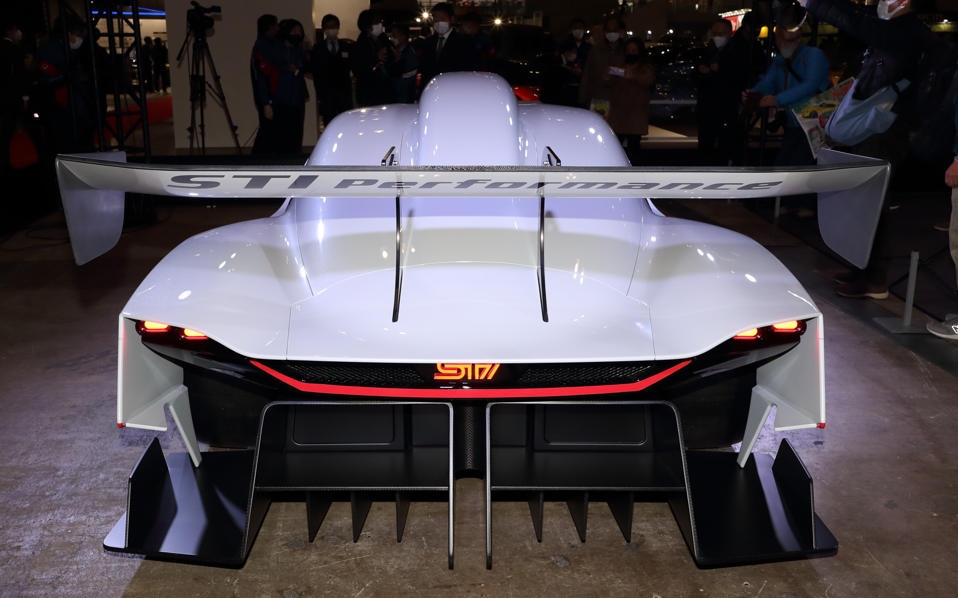 電動化されてもスバルらしさを追求し続けるスバルのAWD-EVモータースポーツスタディモデルだ