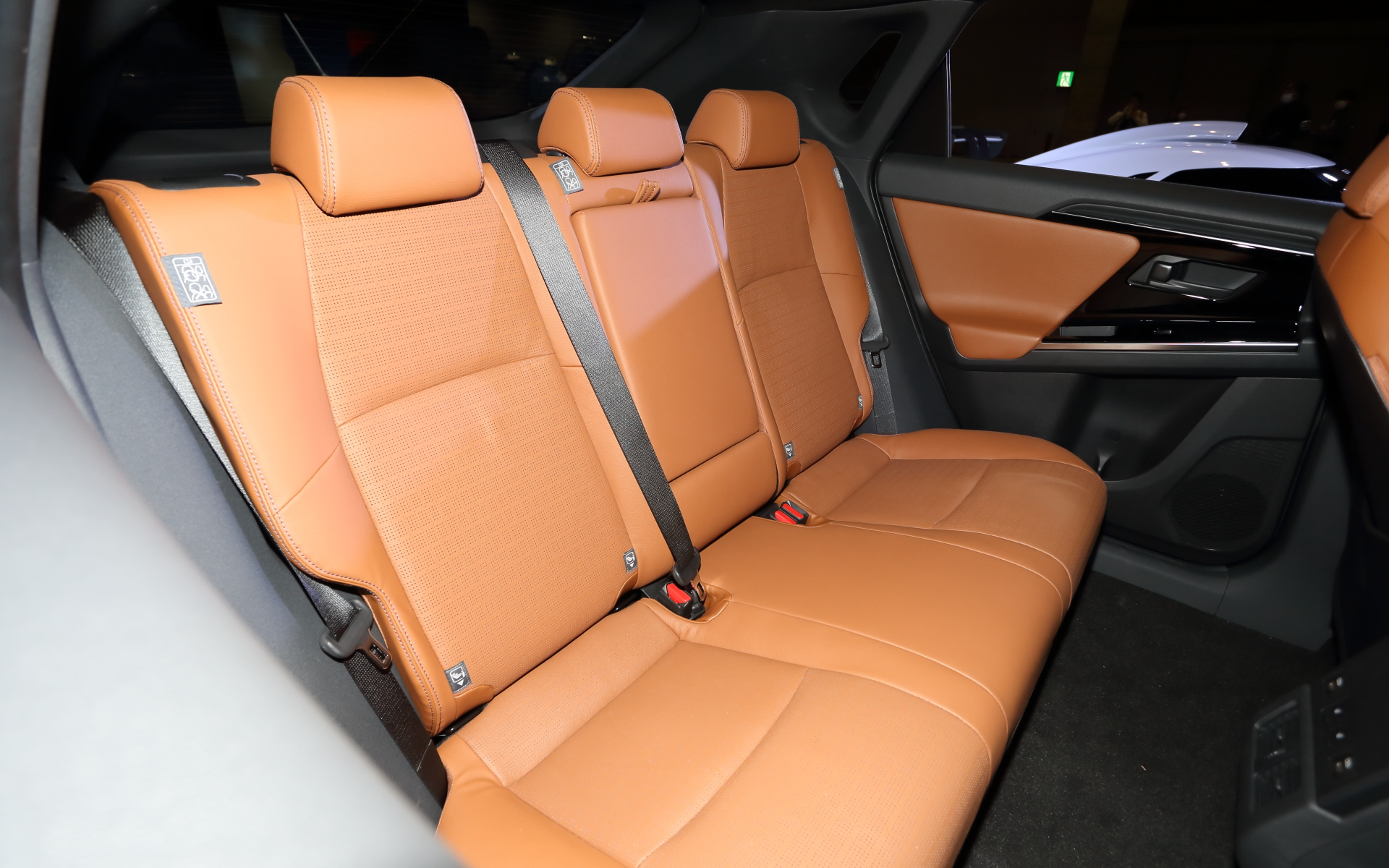 インテリアにはまだSTIパーツは用意されていないようだ