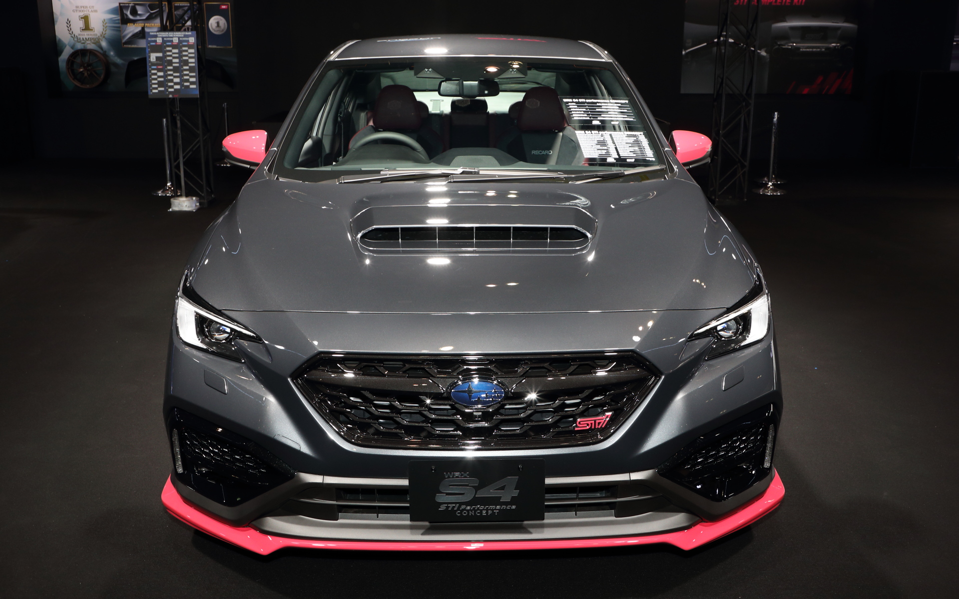 「WRX S4 STI performance CONCEPT」のエクステリア
