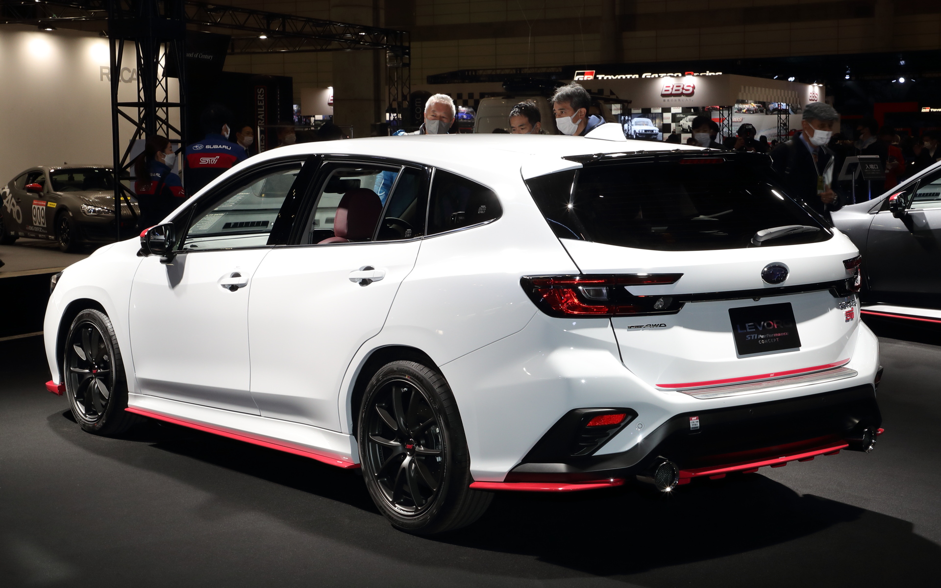 「LEVORG STI performance CONCEPT」（リア）