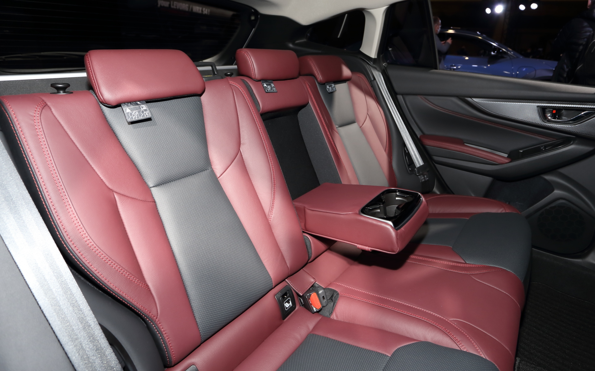 「LEVORG STI performance CONCEPT」のインテリア