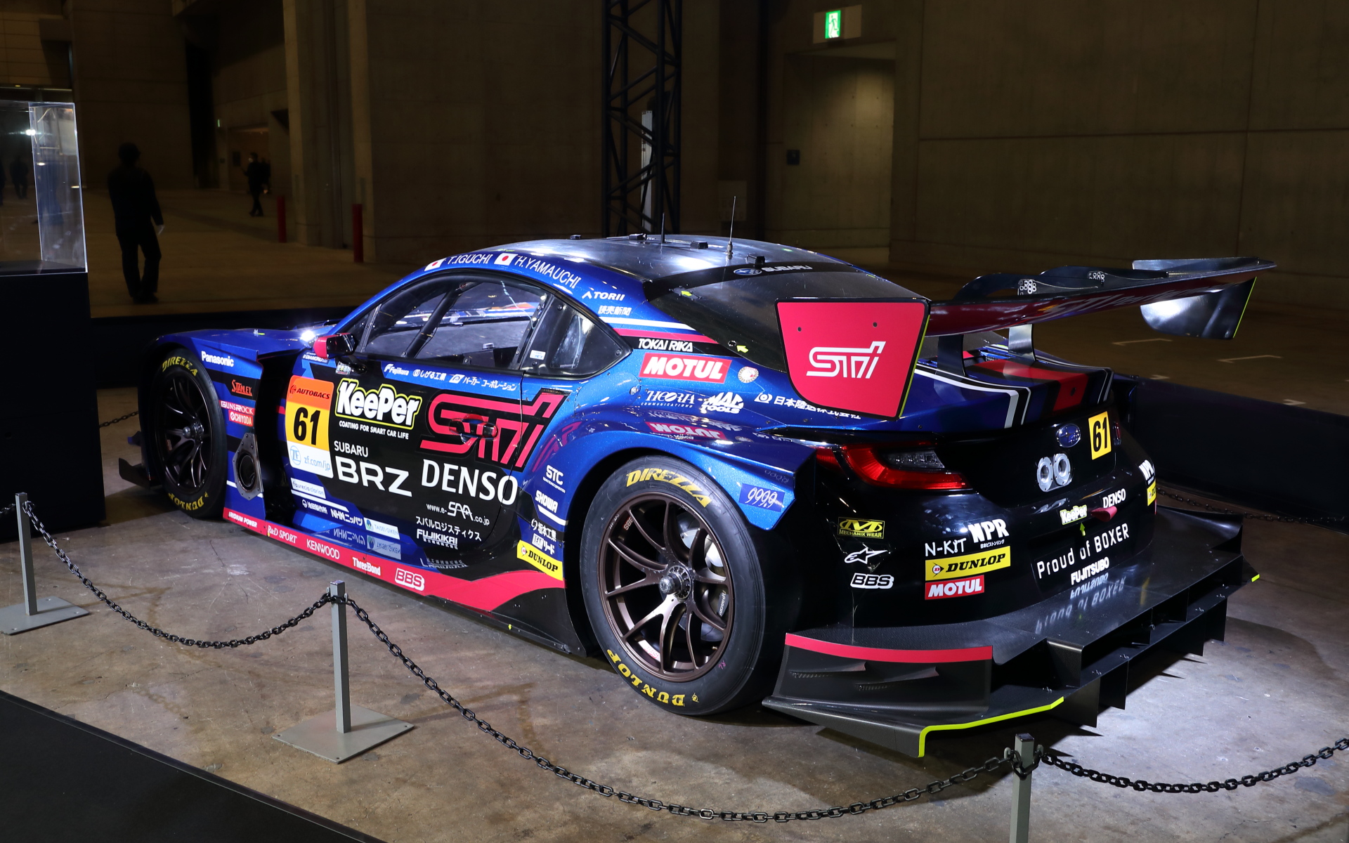 ドライバーは井口卓人選手、山内英輝選手