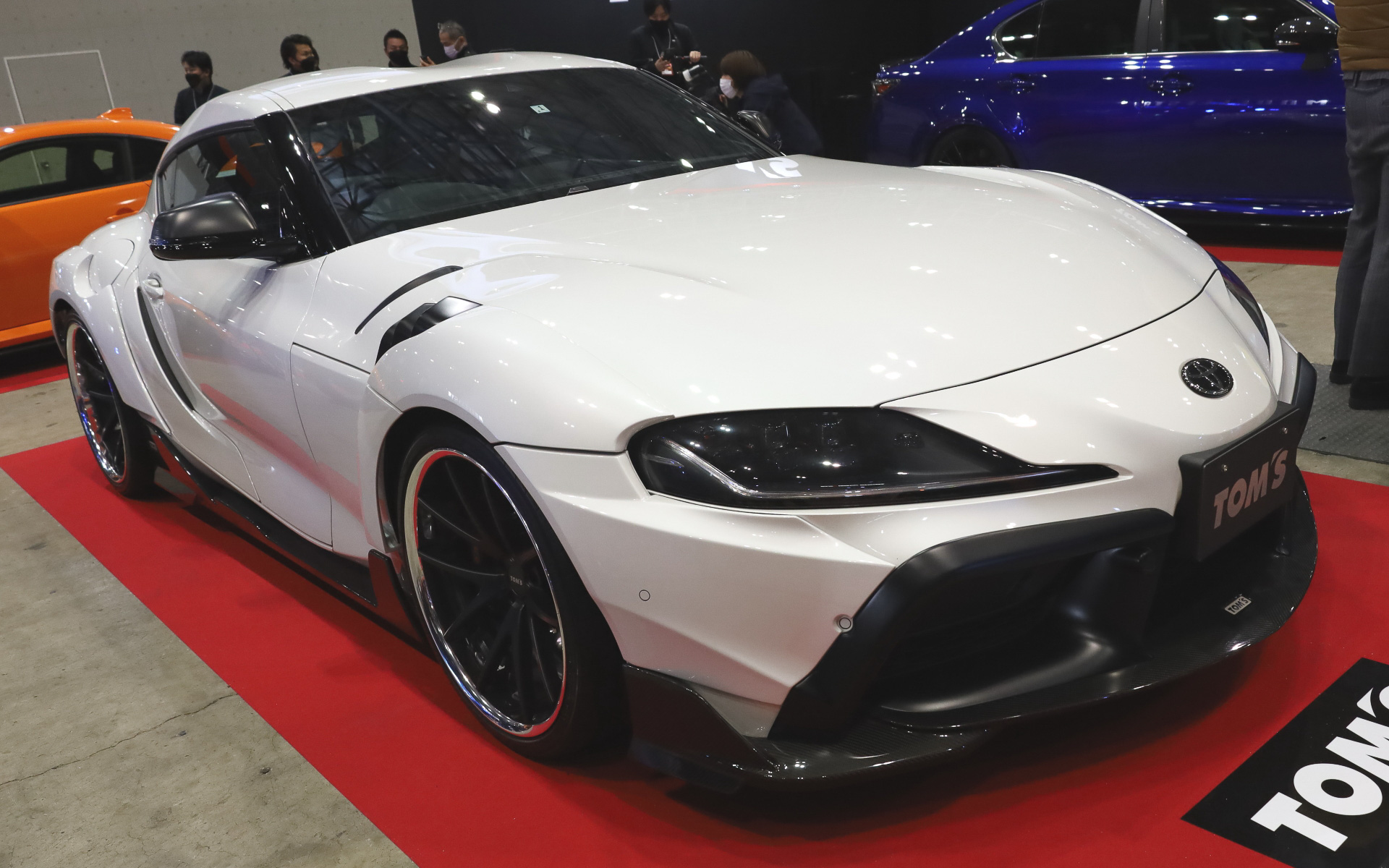「トムス SUPRA TOURER」はトムス SUPRAと同じくオーバーフェンダー仕様で仕上げているが、リアウイングは装備せず、あえて純正然とした見た目にしたという