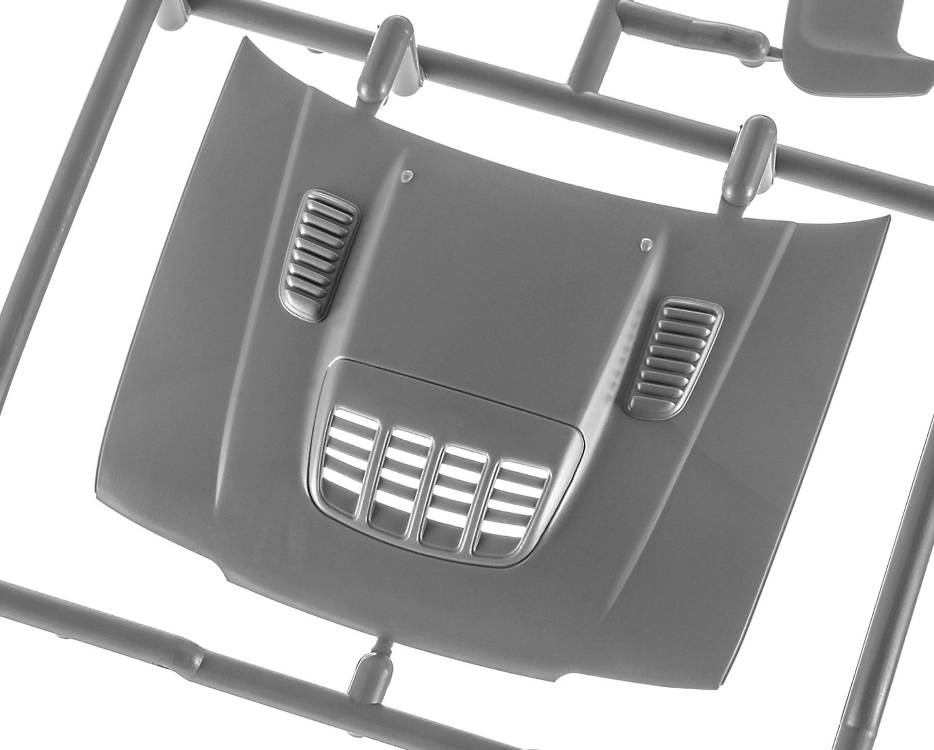 特徴的なボンネット（パーツカラー：黒）